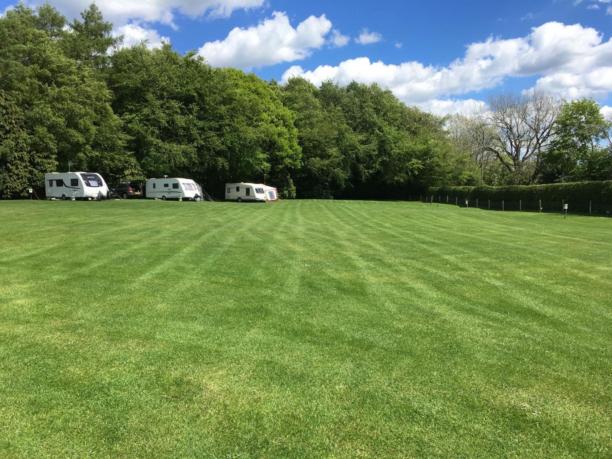 Отель Bank Top Camping-North York Moors With Pitches For Caravans, Camper Vans And Tents Пикеринг Экстерьер фото