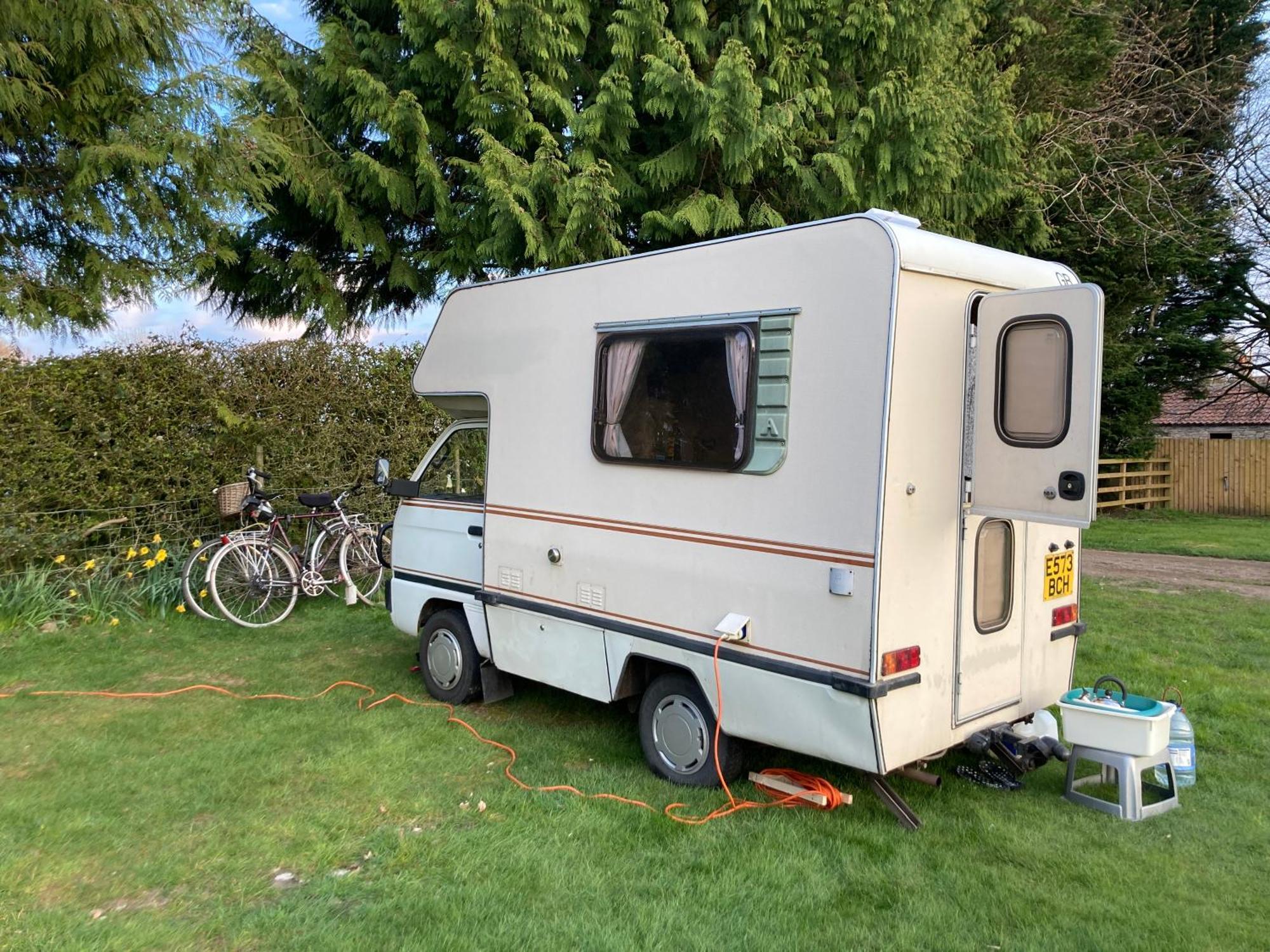 Отель Bank Top Camping-North York Moors With Pitches For Caravans, Camper Vans And Tents Пикеринг Экстерьер фото